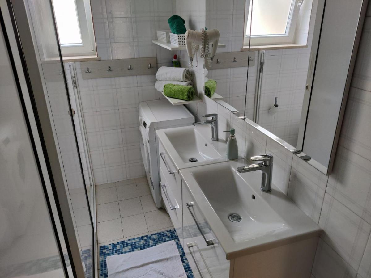 Adria-Holiday House With A Private Pool In Krk Kornić Eksteriør billede